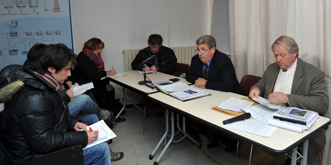 Lors de la conférence de presse de la commission locale d'information et de surveillance