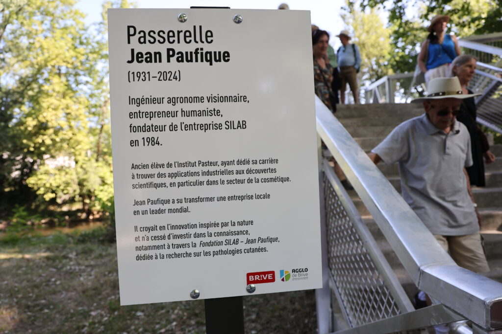 La plaque de passerelle